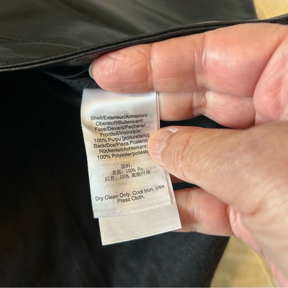 DKNY Short Puff Sleeve Faux Leather Button Down Dress. Size 4. - Picture 15 of 16